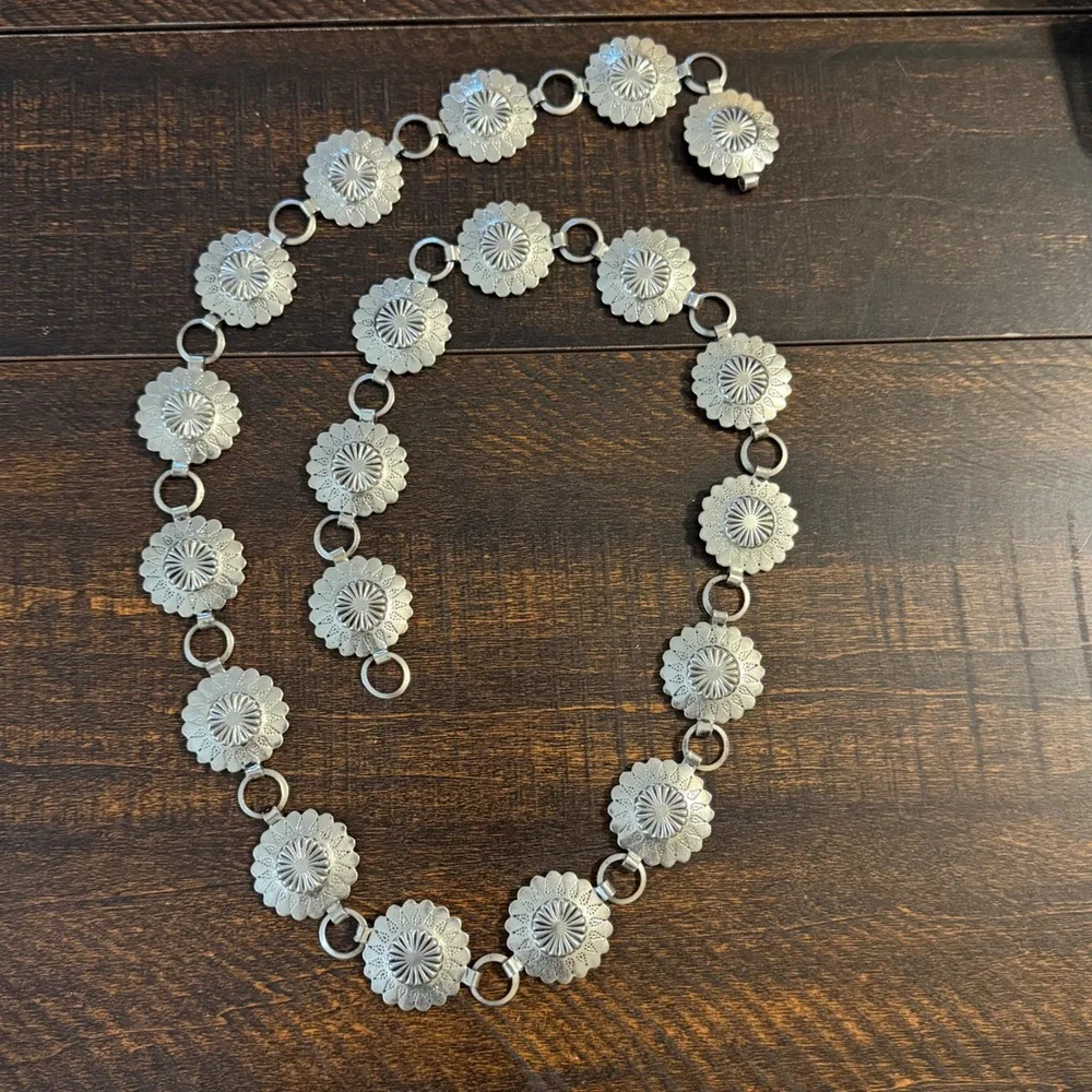Southwestern Silver Concho Chain Belt Floral Etched‎ Adjustable Boho OS Western